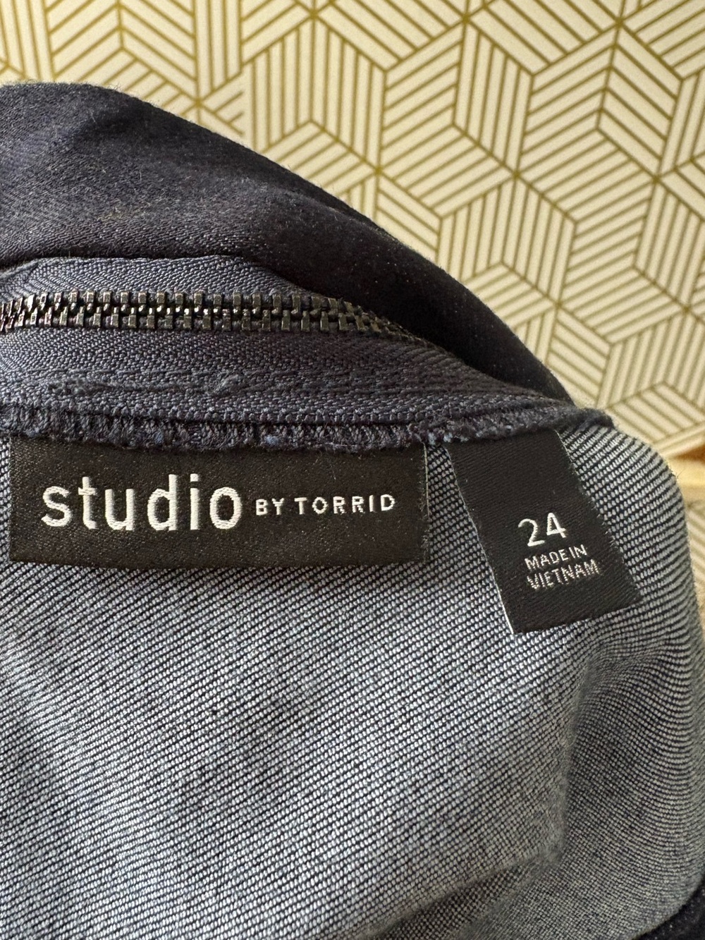 Torrid Studio Midi Sleevless A - line Dress size 24 - Picture 5 of 8